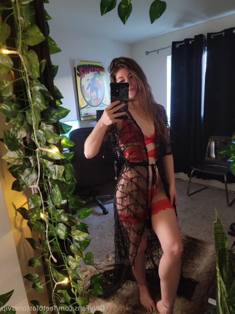 Goddess S VIP [ feetofastonervip ] Onlyfans leaked photo 15668399 on Hotleaks.tv