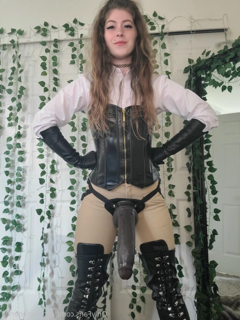Goddess S VIP [ feetofastonervip ] Onlyfans leaked photo 16310677 on Hotleaks.tv