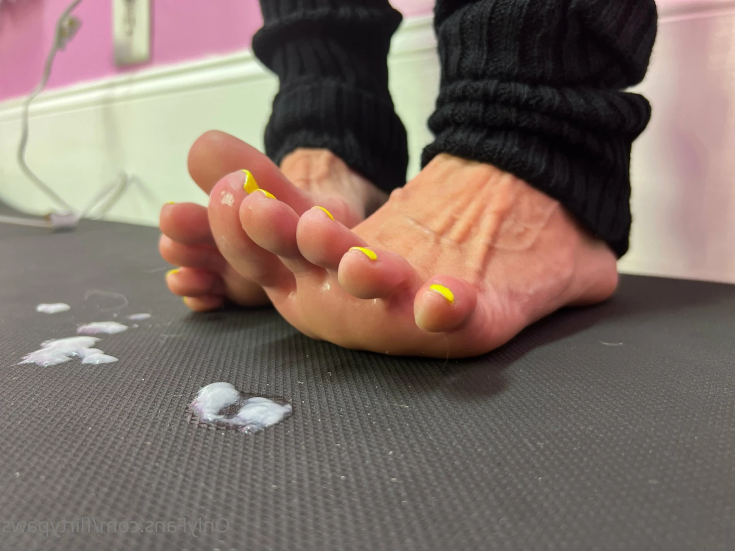 Flirty Paws [ flirtypaws ] Onlyfans leaked photo 11122503 on Hotleaks.tv