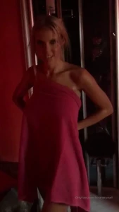 Florane Russell [ floranerussell ] Onlyfans leaked video 8264414 on Hotleaks.tv