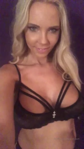 Florane Russell [ floranerussell ] Onlyfans leaked video 8265225 on Hotleaks.tv
