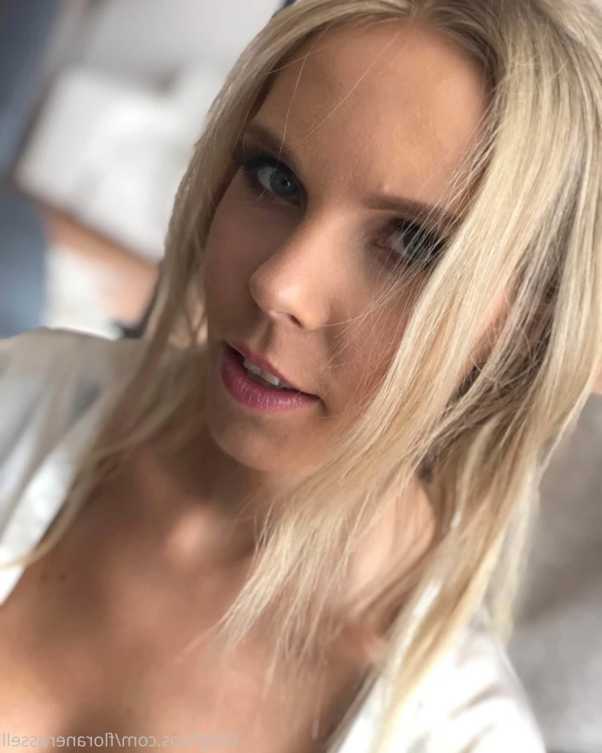 Florane Russell [ floranerussell ] Onlyfans leaked photo 12537516 on Hotleaks.tv