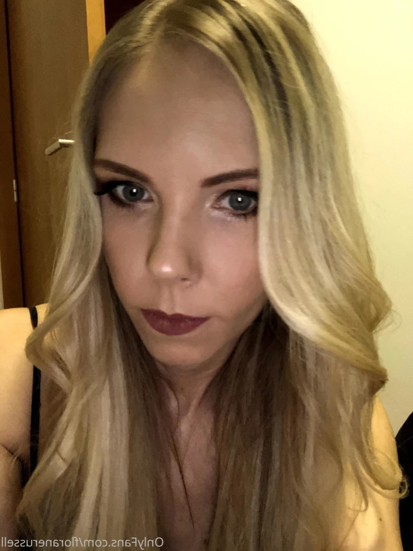 Florane Russell [ floranerussell ] Onlyfans leaked photo 12870333 on Hotleaks.tv