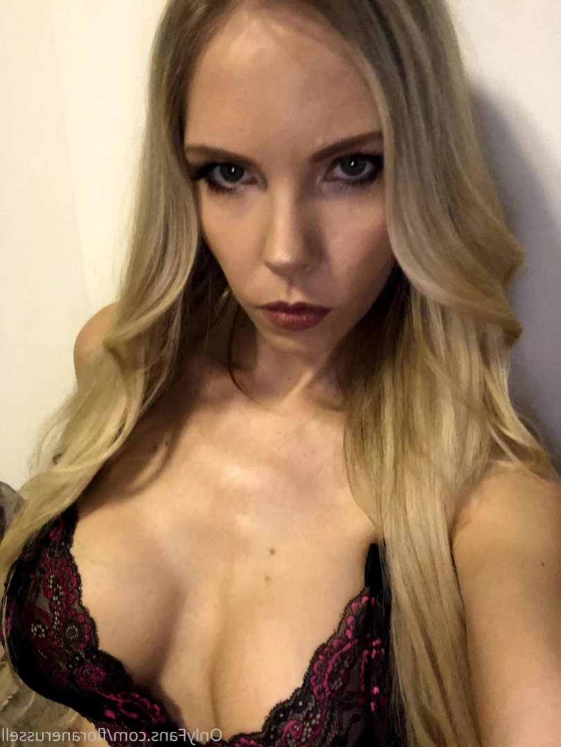 Florane Russell [ floranerussell ] Onlyfans leaked photo 13563211 on Hotleaks.tv