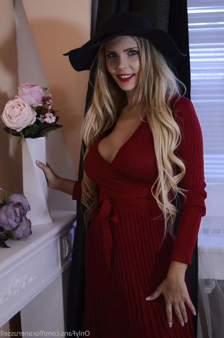 Florane Russell [ floranerussell ] Onlyfans leaked photo 16162607 on Hotleaks.tv