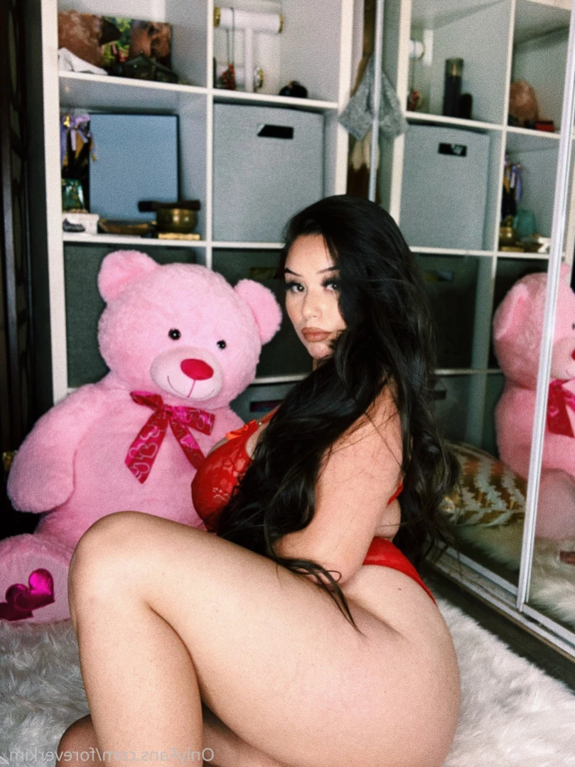 BDAY MONTH 🥳🎁🎂 [ foreverkim_ ] Onlyfans leaked photo 14304670 on Hotleaks.tv