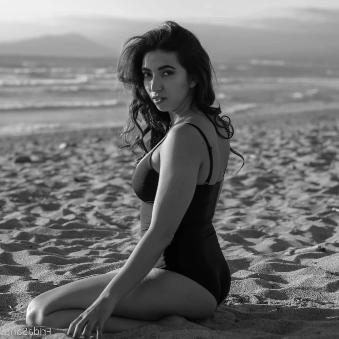 Frida Sante [ fridasante ] Onlyfans leaked photo 11424253 on Hotleaks.tv