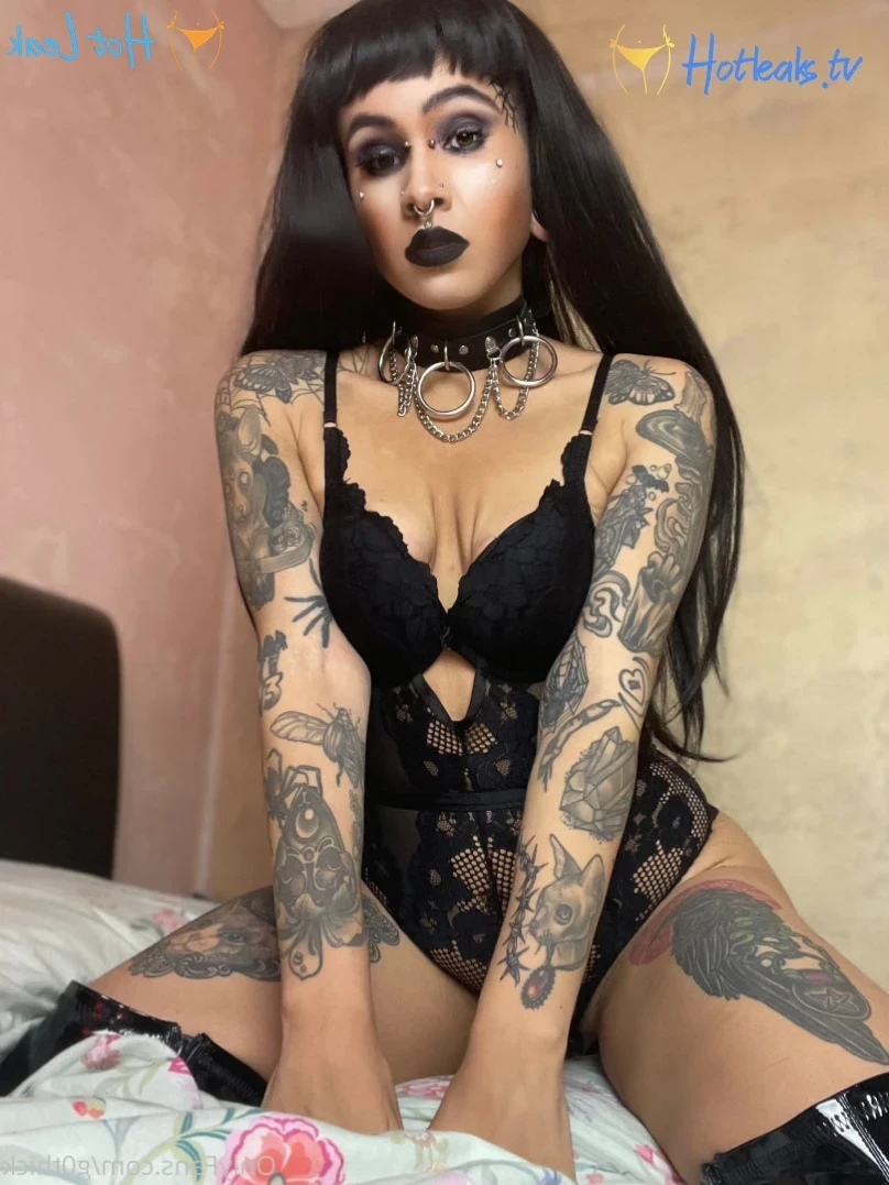 G0thschlampe KINK/FETISH FRIENDLY $3 [ g0thschlampe ] Onlyfans leaked photo 10861111 on Hotleaks.tv