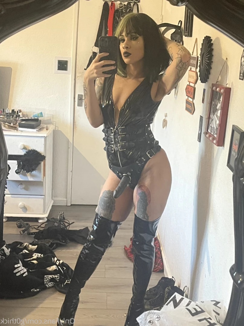 G0thschlampe KINK/FETISH FRIENDLY $3 [ g0thschlampe ] Onlyfans leaked photo 11428515 on Hotleaks.tv