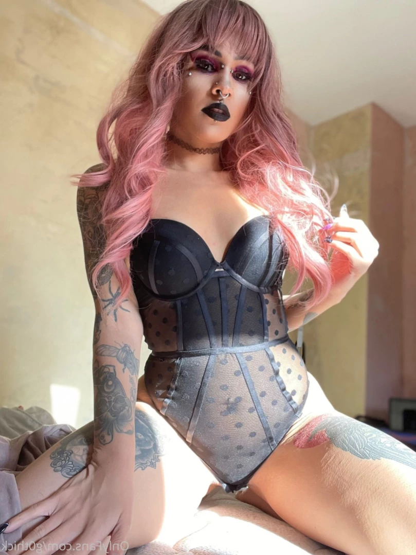 G0thschlampe KINK/FETISH FRIENDLY $3 [ g0thschlampe ] Onlyfans leaked photo 12099776 on Hotleaks.tv