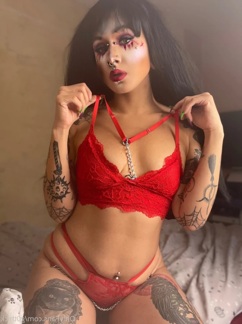 G0thschlampe KINK/FETISH FRIENDLY $3 [ g0thschlampe ] Onlyfans leaked photo 12924330 on Hotleaks.tv