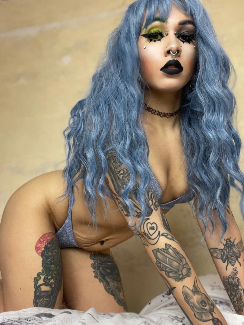 G0thschlampe KINK/FETISH FRIENDLY $3 [ g0thschlampe ] Onlyfans leaked photo 14215078 on Hotleaks.tv