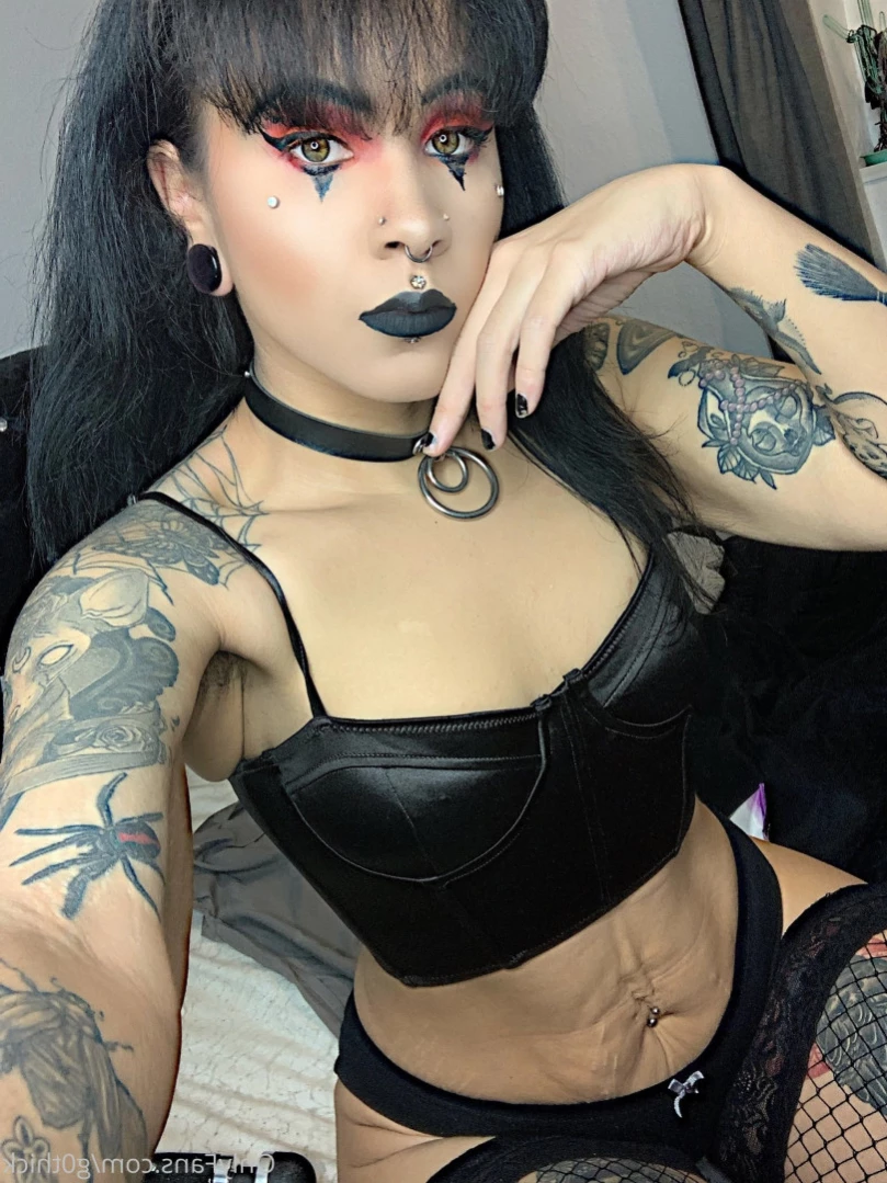 G0thschlampe KINK/FETISH FRIENDLY $3 [ g0thschlampe ] Onlyfans leaked photo 14468194 on Hotleaks.tv