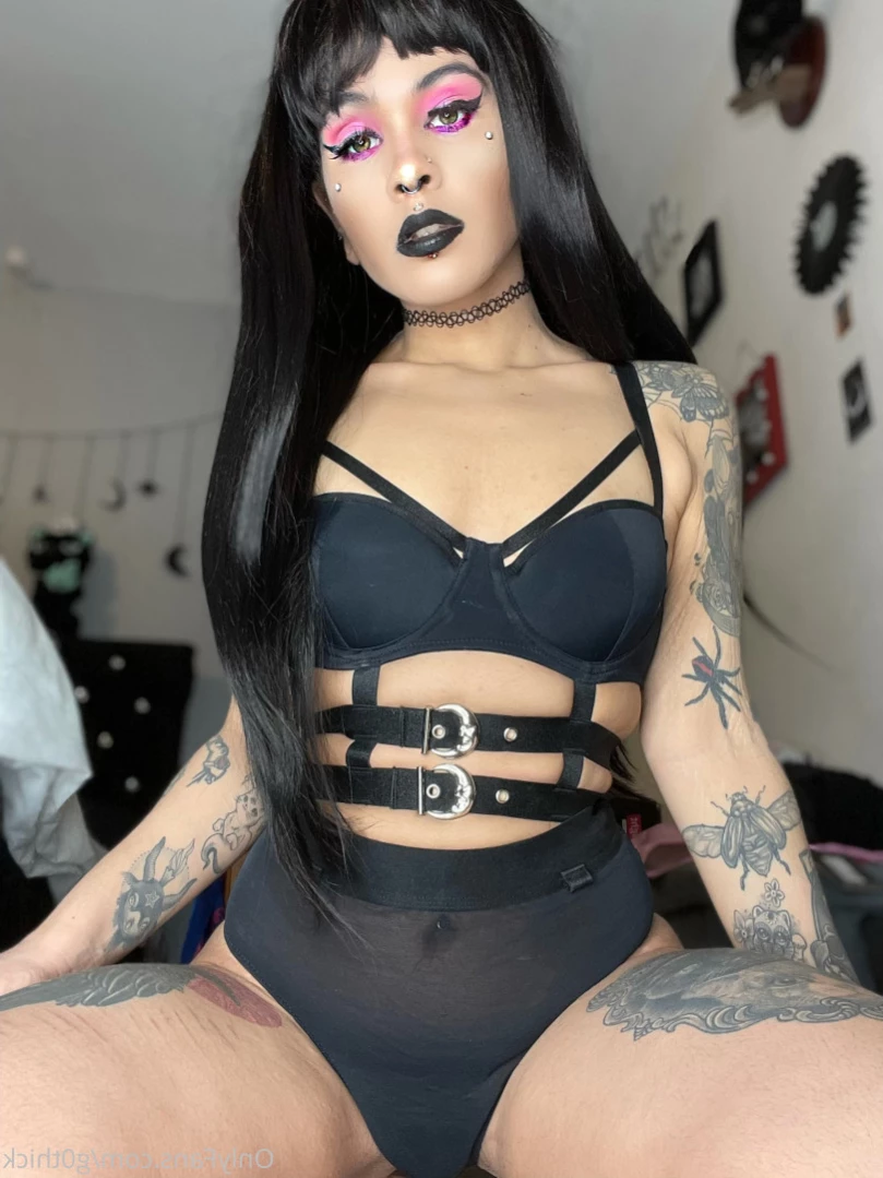 G0thschlampe KINK/FETISH FRIENDLY $3 [ g0thschlampe ] Onlyfans leaked photo 14558423 on Hotleaks.tv
