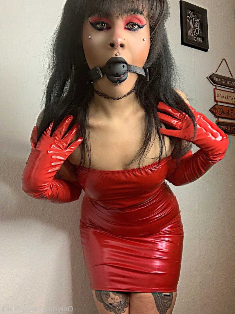 G0thschlampe KINK/FETISH FRIENDLY $3 [ g0thschlampe ] Onlyfans leaked photo 14674500 on Hotleaks.tv