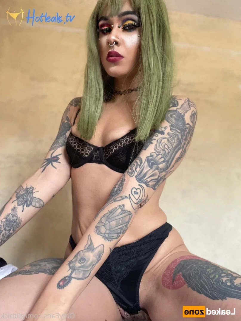 G0thschlampe KINK/FETISH FRIENDLY $3 [ g0thschlampe ] Onlyfans leaked photo 14933530 on Hotleaks.tv