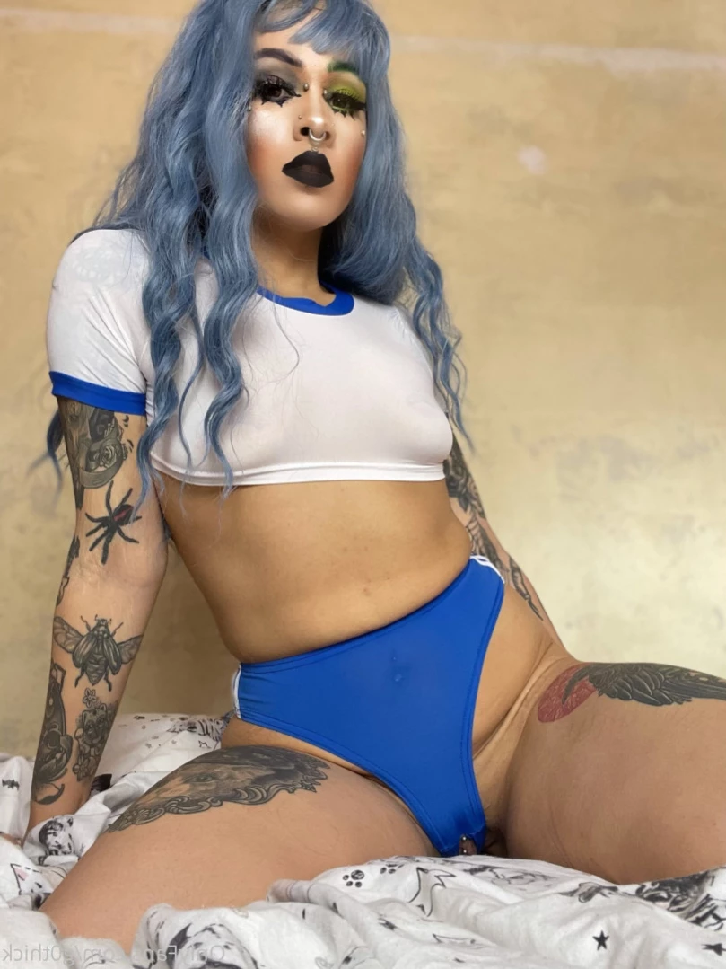 G0thschlampe KINK/FETISH FRIENDLY $3 [ g0thschlampe ] Onlyfans leaked photo 16200556 on Hotleaks.tv