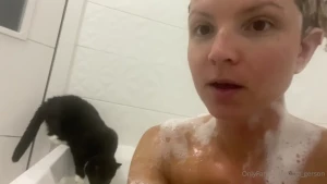 Gina Gerson [ gina_gerson ] Onlyfans leaked video 10528977 on Hotleaks.tv