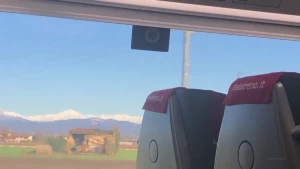 10530589