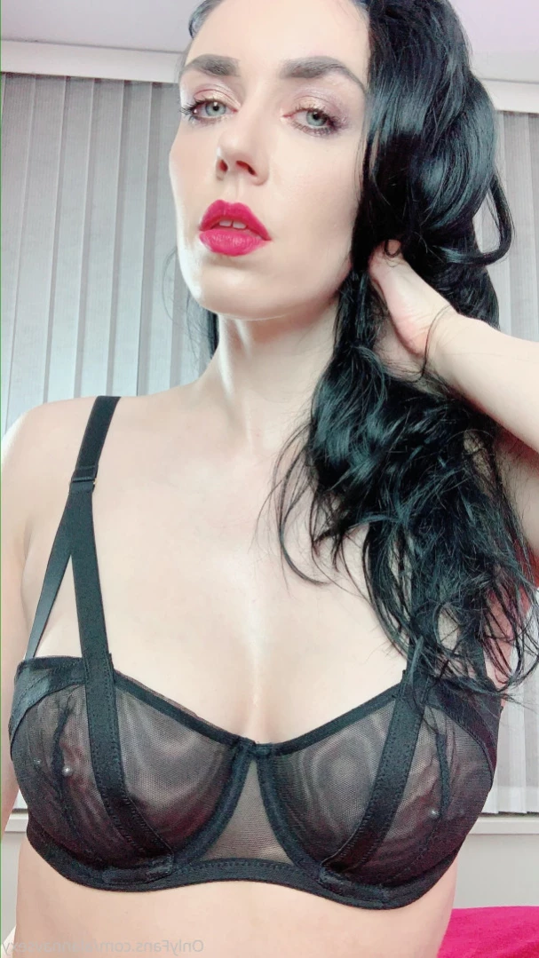Worship Mommy 🖤🥰💋 [ alannavfree ] Onlyfans leaked photo 12058947 on Hotleaks.tv