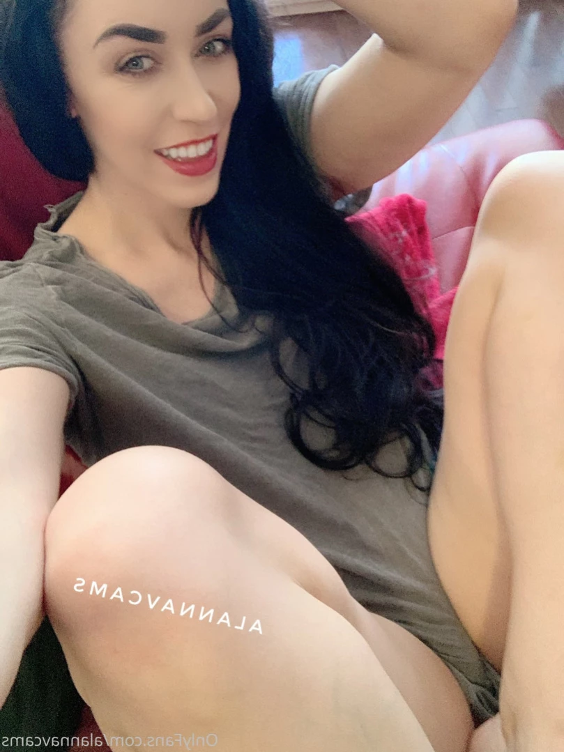 Worship Mommy 🖤🥰💋 [ alannavfree ] Onlyfans leaked photo 14975343 on Hotleaks.tv