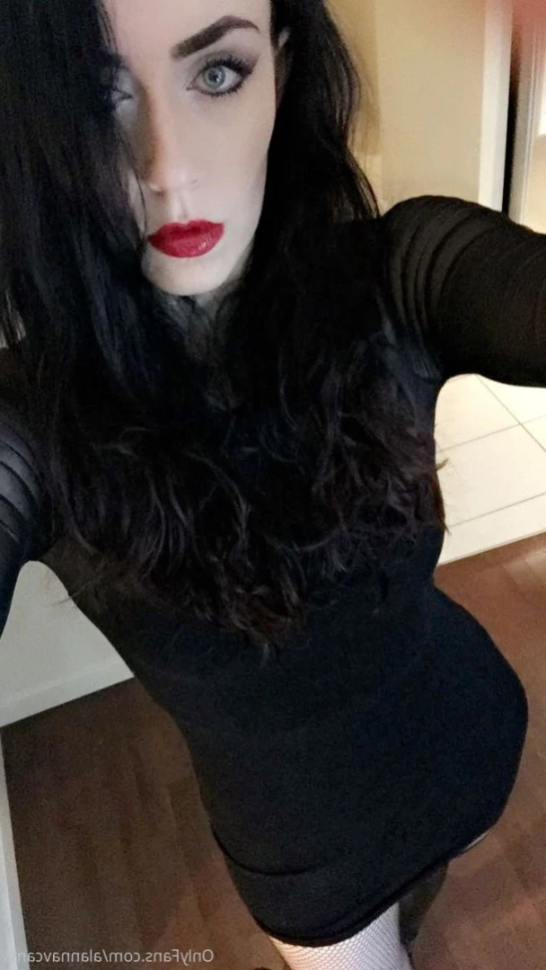 Worship Mommy 🖤🥰💋 [ alannavfree ] Onlyfans leaked photo 15996845 on Hotleaks.tv