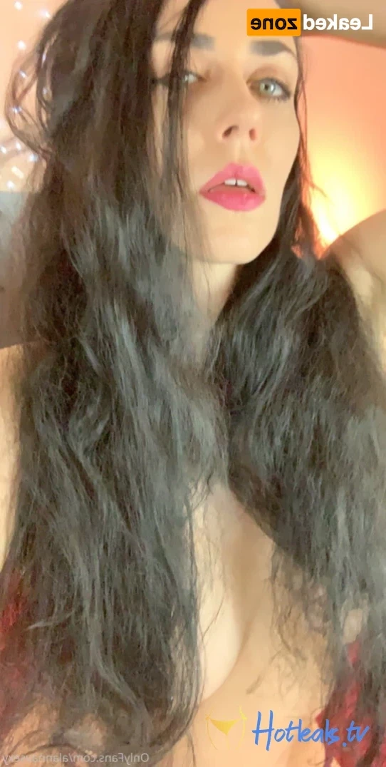 Worship Mommy 🖤🥰💋 [ alannavfree ] Onlyfans leaked photo 16215540 on Hotleaks.tv