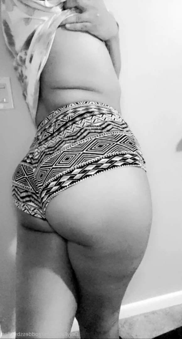 Goddess Brielle🖤👑 [ goddessbriellee ] Onlyfans leaked photo 9262325 on Hotleaks.tv
