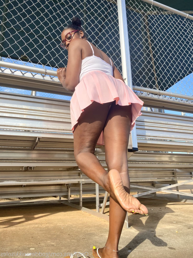 Goddess Nikki [ goddessnikkisoles ] Onlyfans leaked photo 7882529 on Hotleaks.tv