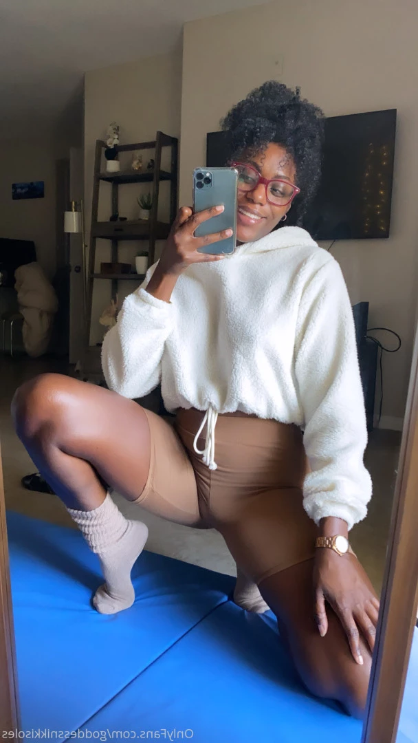 Goddess Nikki [ goddessnikkisoles ] Onlyfans leaked photo 7888779 on Hotleaks.tv