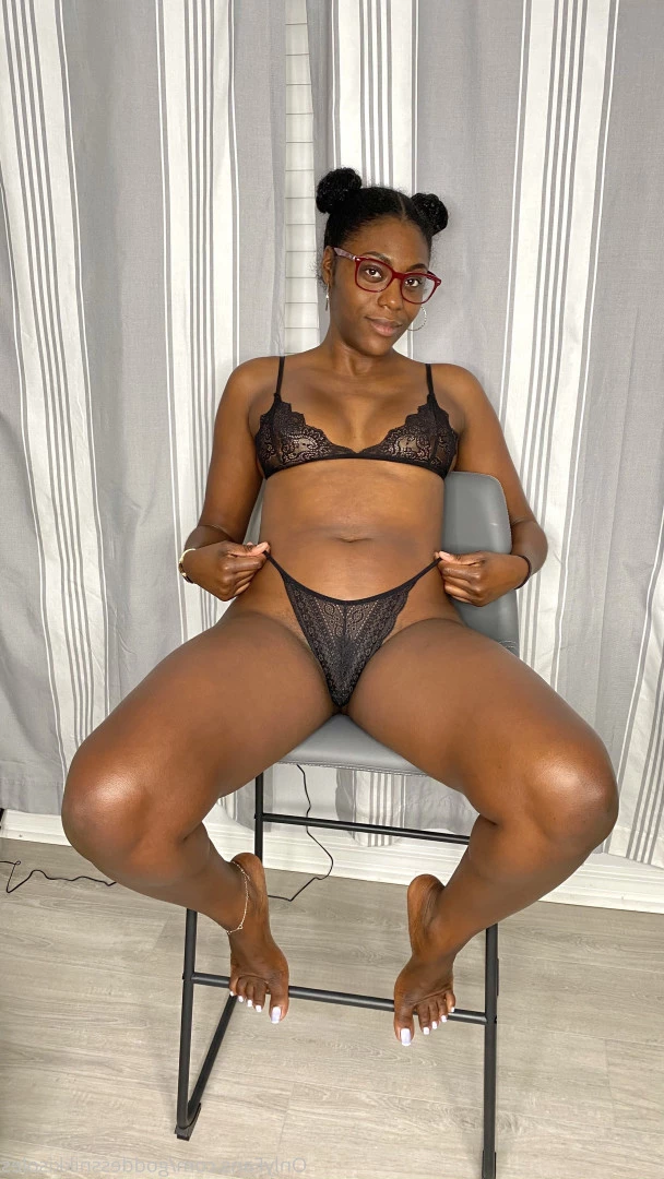 Goddess Nikki [ goddessnikkisoles ] Onlyfans leaked photo 7889751 on Hotleaks.tv
