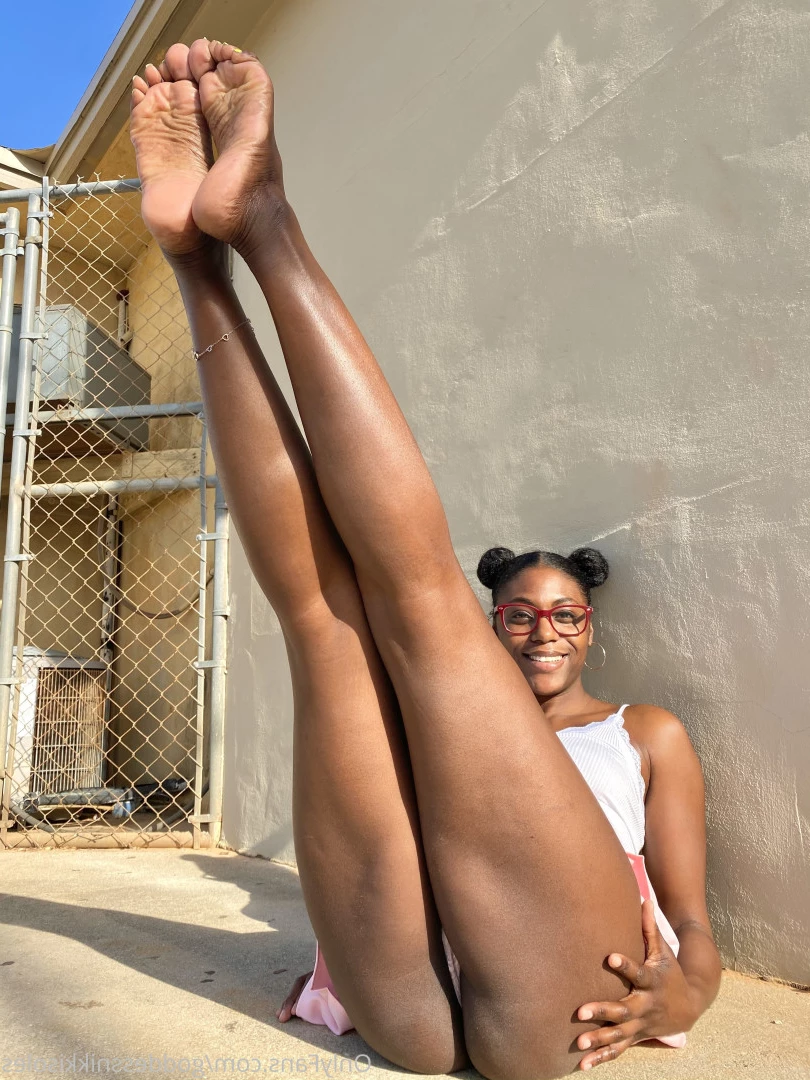 Goddess Nikki [ goddessnikkisoles ] Onlyfans leaked photo 7896504 on Hotleaks.tv