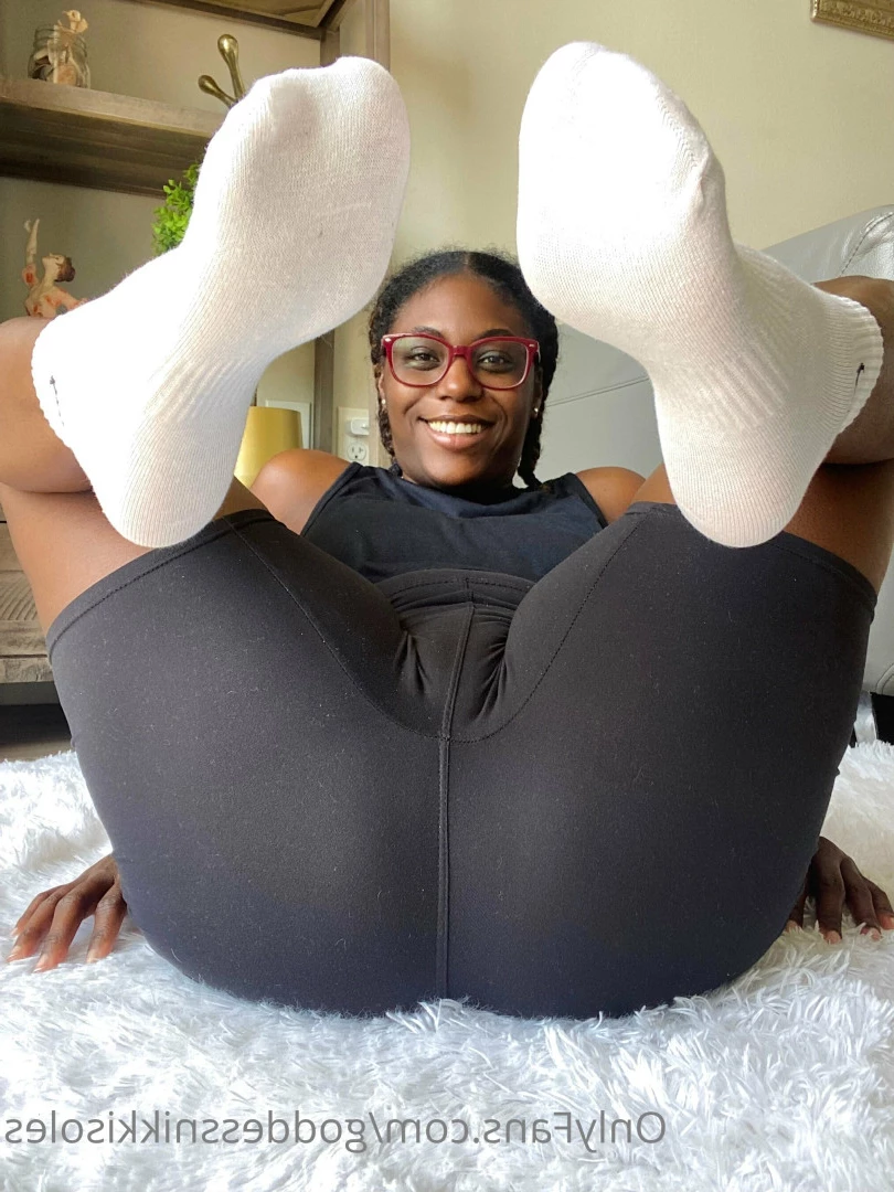 Goddess Nikki [ goddessnikkisoles ] Onlyfans leaked photo 7899463 on Hotleaks.tv