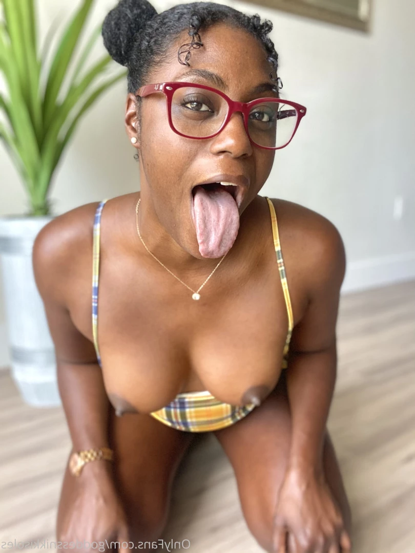 Goddess Nikki [ goddessnikkisoles ] Onlyfans leaked photo 7903079 on Hotleaks.tv