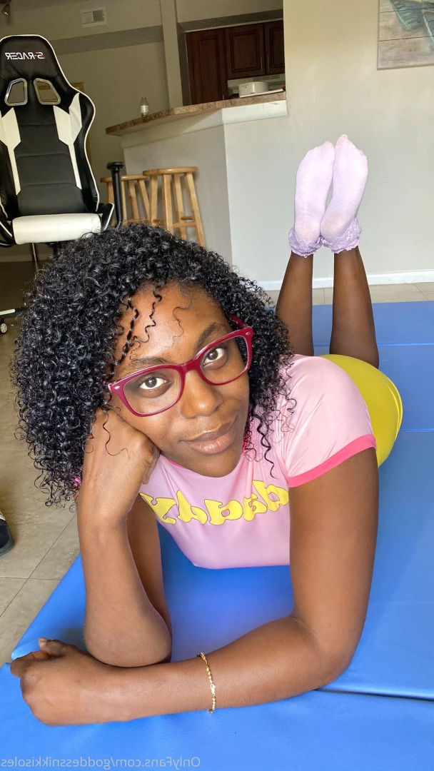Goddess Nikki [ goddessnikkisoles ] Onlyfans leaked photo 7905447 on Hotleaks.tv
