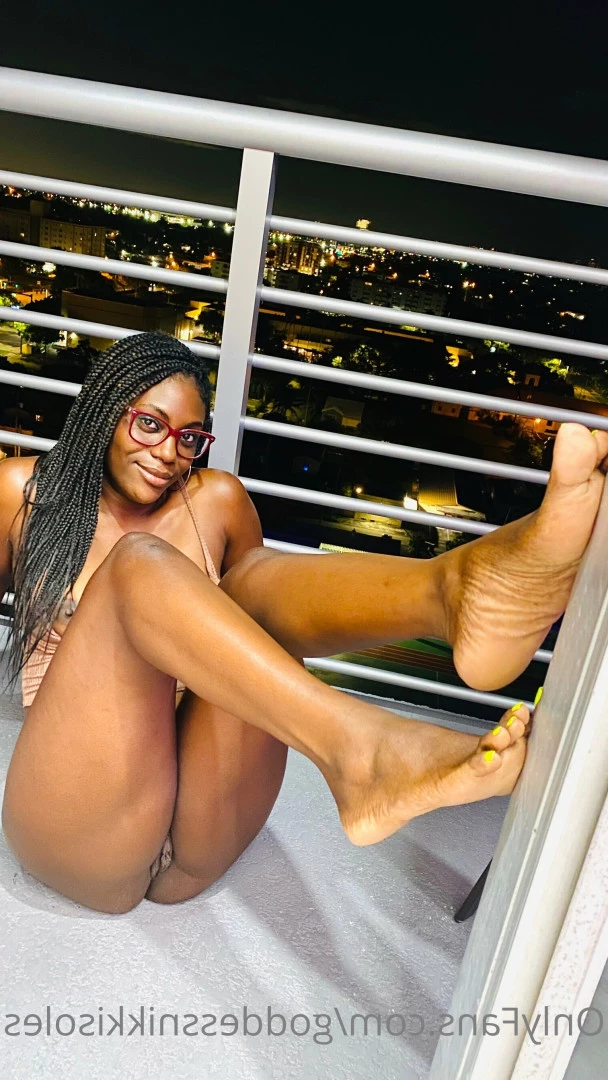 Goddess Nikki [ goddessnikkisoles ] Onlyfans leaked photo 7908253 on Hotleaks.tv
