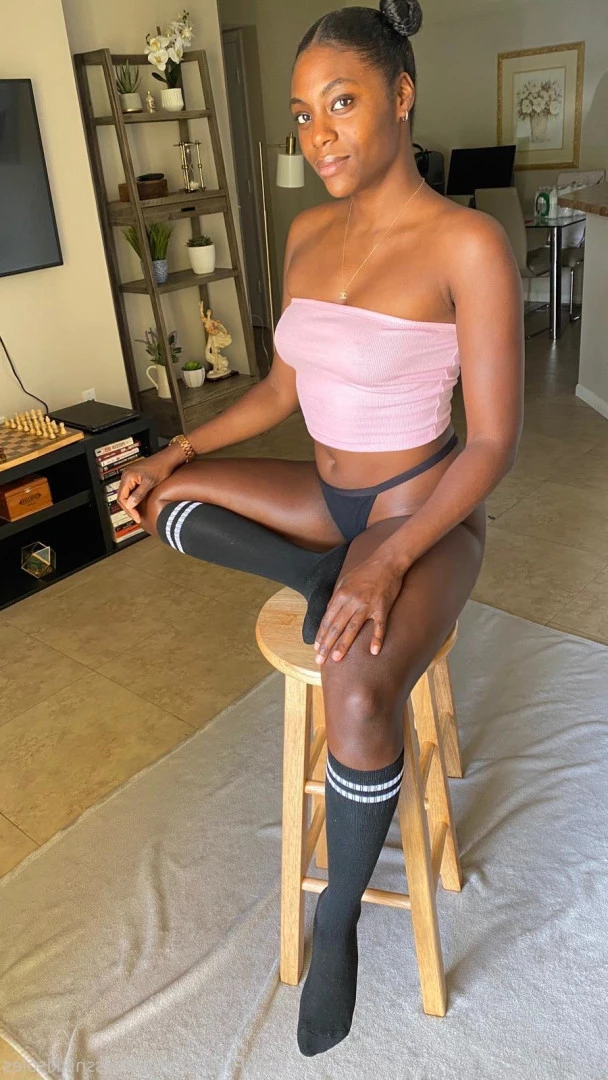 Goddess Nikki [ goddessnikkisoles ] Onlyfans leaked photo 7915336 on Hotleaks.tv