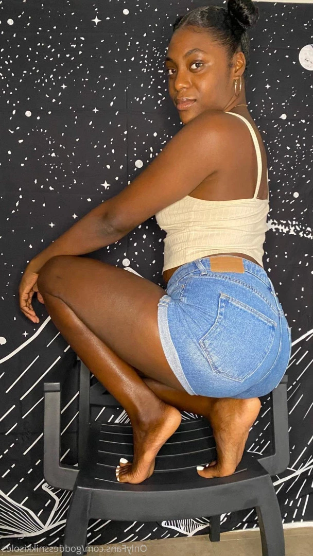 Goddess Nikki [ goddessnikkisoles ] Onlyfans leaked photo 7915736 on Hotleaks.tv