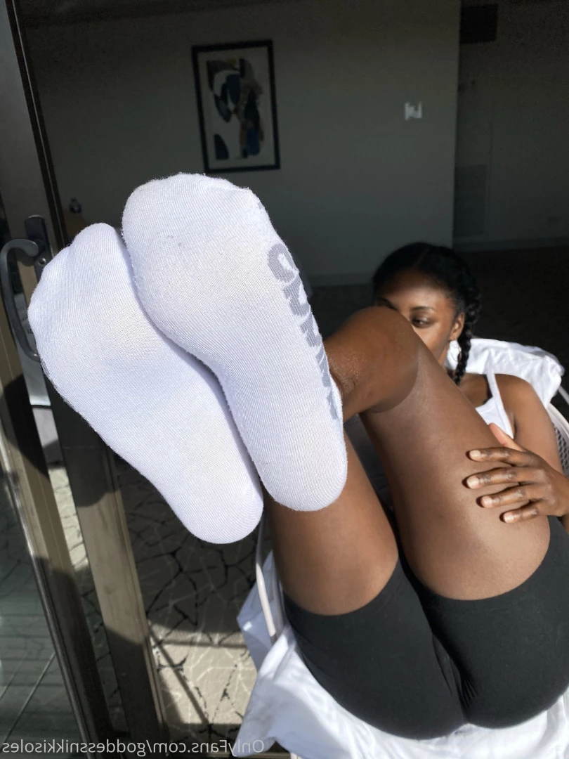 Goddess Nikki [ goddessnikkisoles ] Onlyfans leaked photo 7916590 on Hotleaks.tv