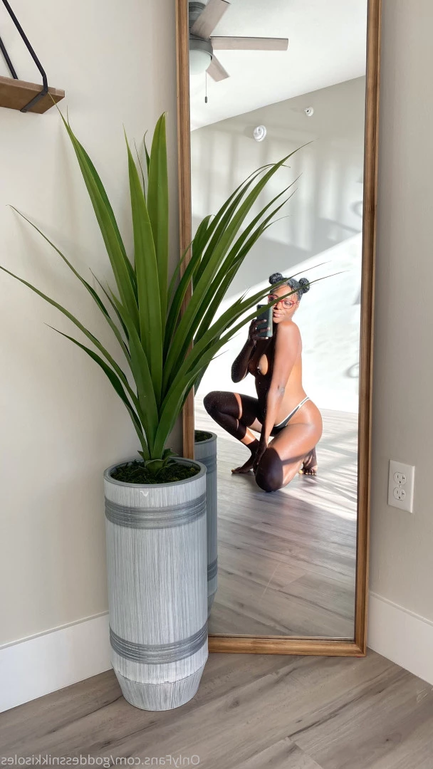 Goddess Nikki [ goddessnikkisoles ] Onlyfans leaked photo 7922335 on Hotleaks.tv