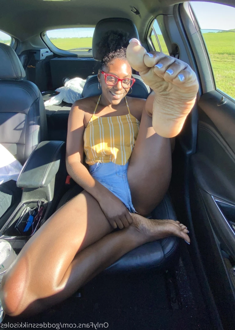 Goddess Nikki [ goddessnikkisoles ] Onlyfans leaked photo 7922650 on Hotleaks.tv