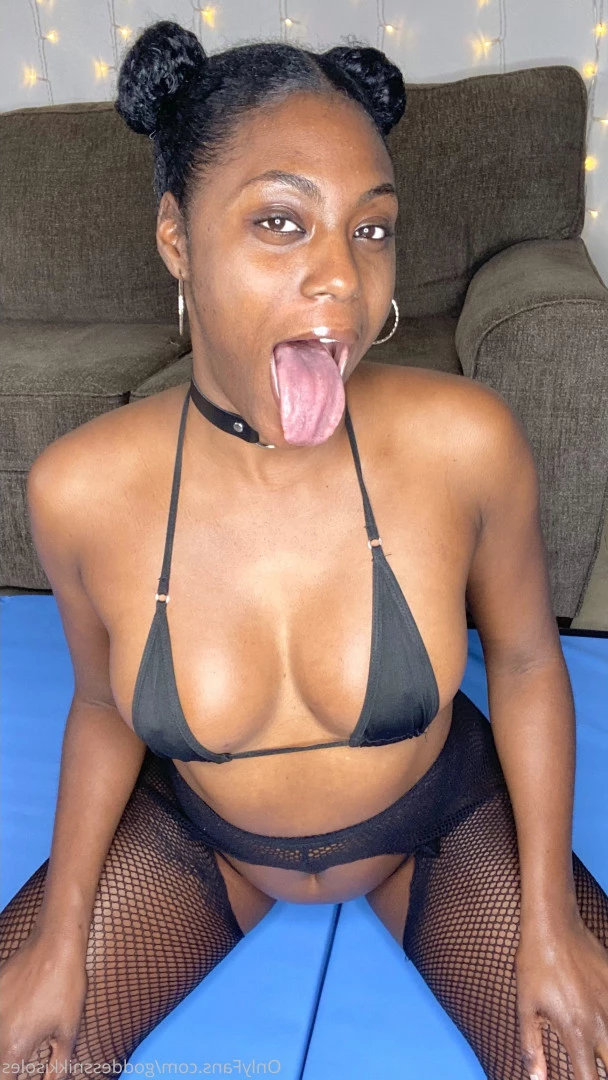 Goddess Nikki [ goddessnikkisoles ] Onlyfans leaked photo 7925836 on Hotleaks.tv