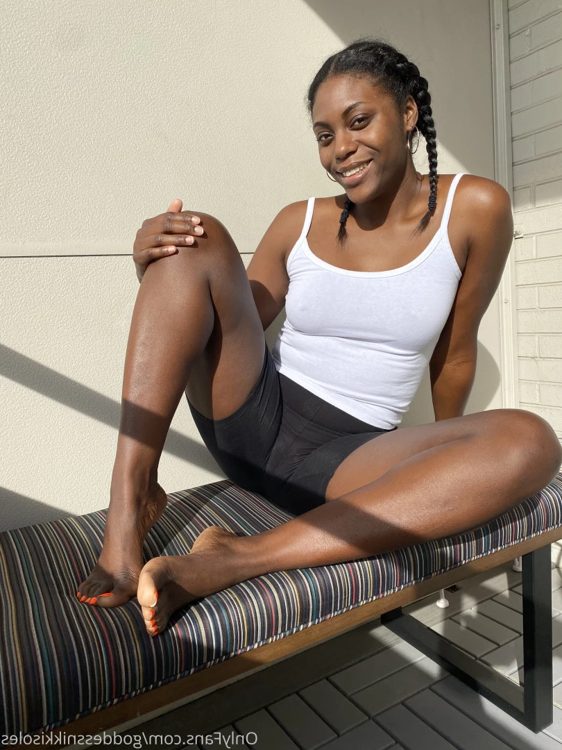 Goddess Nikki [ goddessnikkisoles ] Onlyfans leaked photo 7927602 on Hotleaks.tv