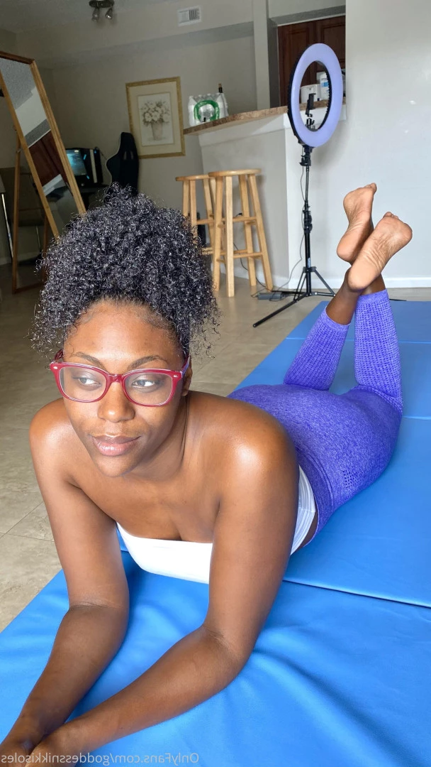 Goddess Nikki [ goddessnikkisoles ] Onlyfans leaked photo 7927851 on Hotleaks.tv