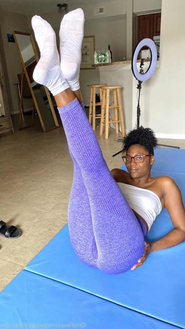 Goddess Nikki [ goddessnikkisoles ] Onlyfans leaked photo 7932137 on Hotleaks.tv