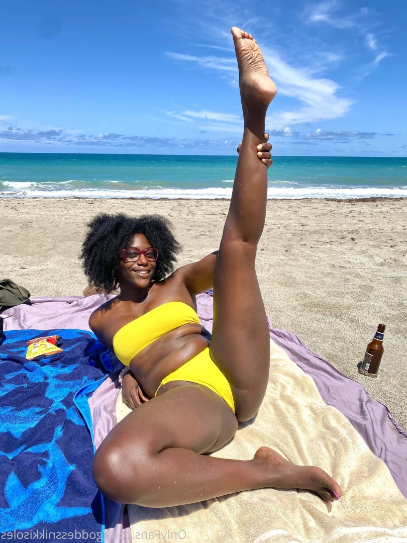 Goddess Nikki [ goddessnikkisoles ] Onlyfans leaked photo 7932206 on Hotleaks.tv