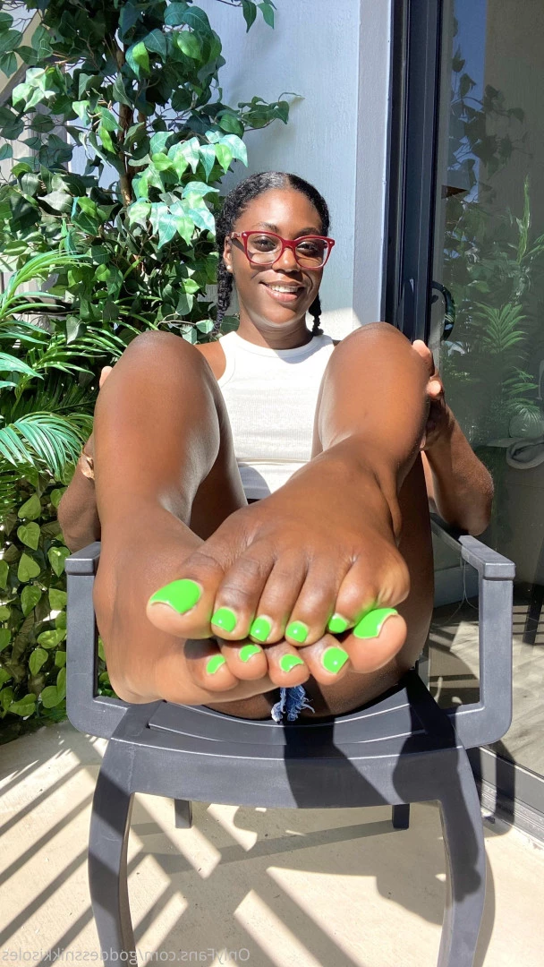 Goddess Nikki [ goddessnikkisoles ] Onlyfans leaked photo 7932662 on Hotleaks.tv