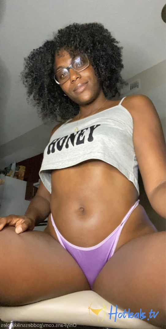 Goddess Nikki [ goddessnikkisoles ] Onlyfans leaked photo 7937675 on Hotleaks.tv