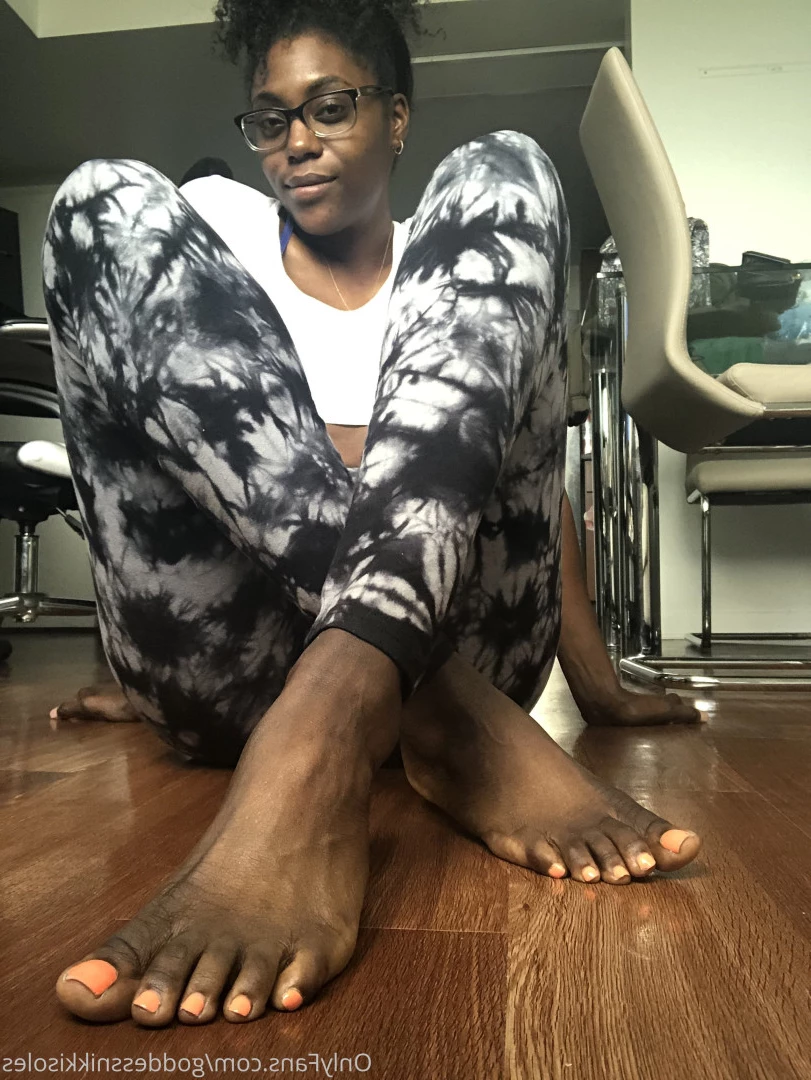 Goddess Nikki [ goddessnikkisoles ] Onlyfans leaked photo 7939854 on Hotleaks.tv