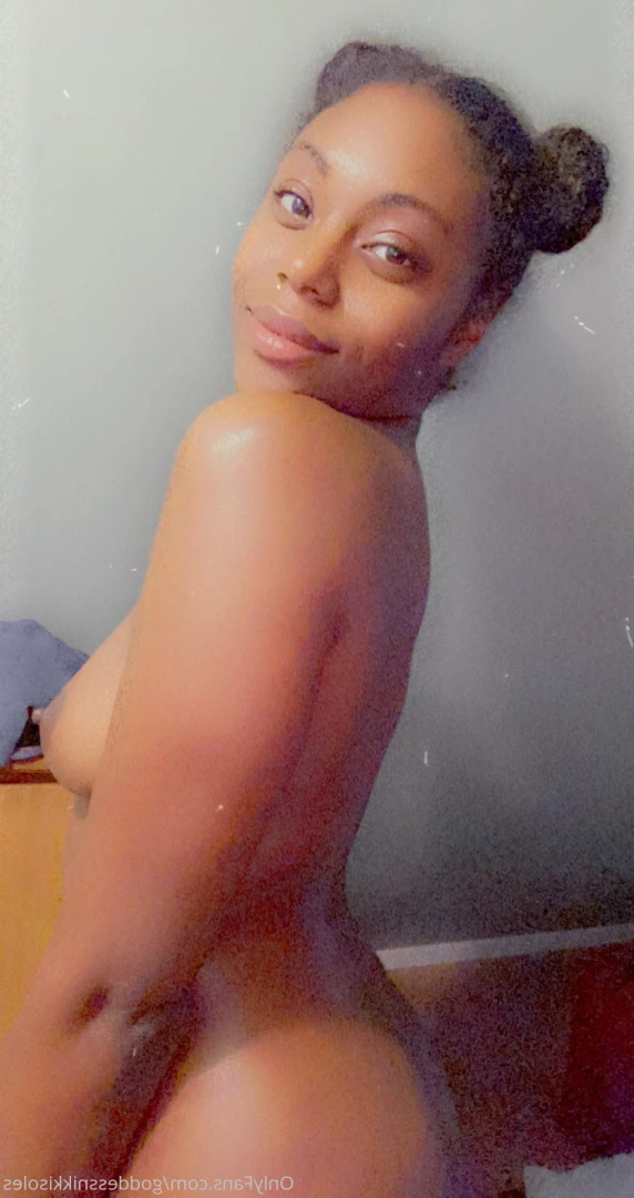 Goddess Nikki [ goddessnikkisoles ] Onlyfans leaked photo 7941078 on Hotleaks.tv